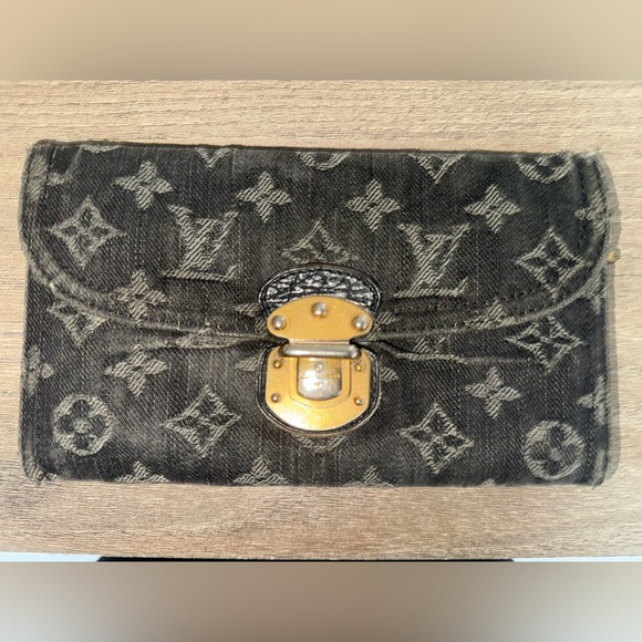 Louis Vuitton Black Denim Wallet Authentic - Picture 1 of 15
